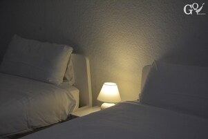 Deluxe Studio Suite | Iron/ironing board, free WiFi