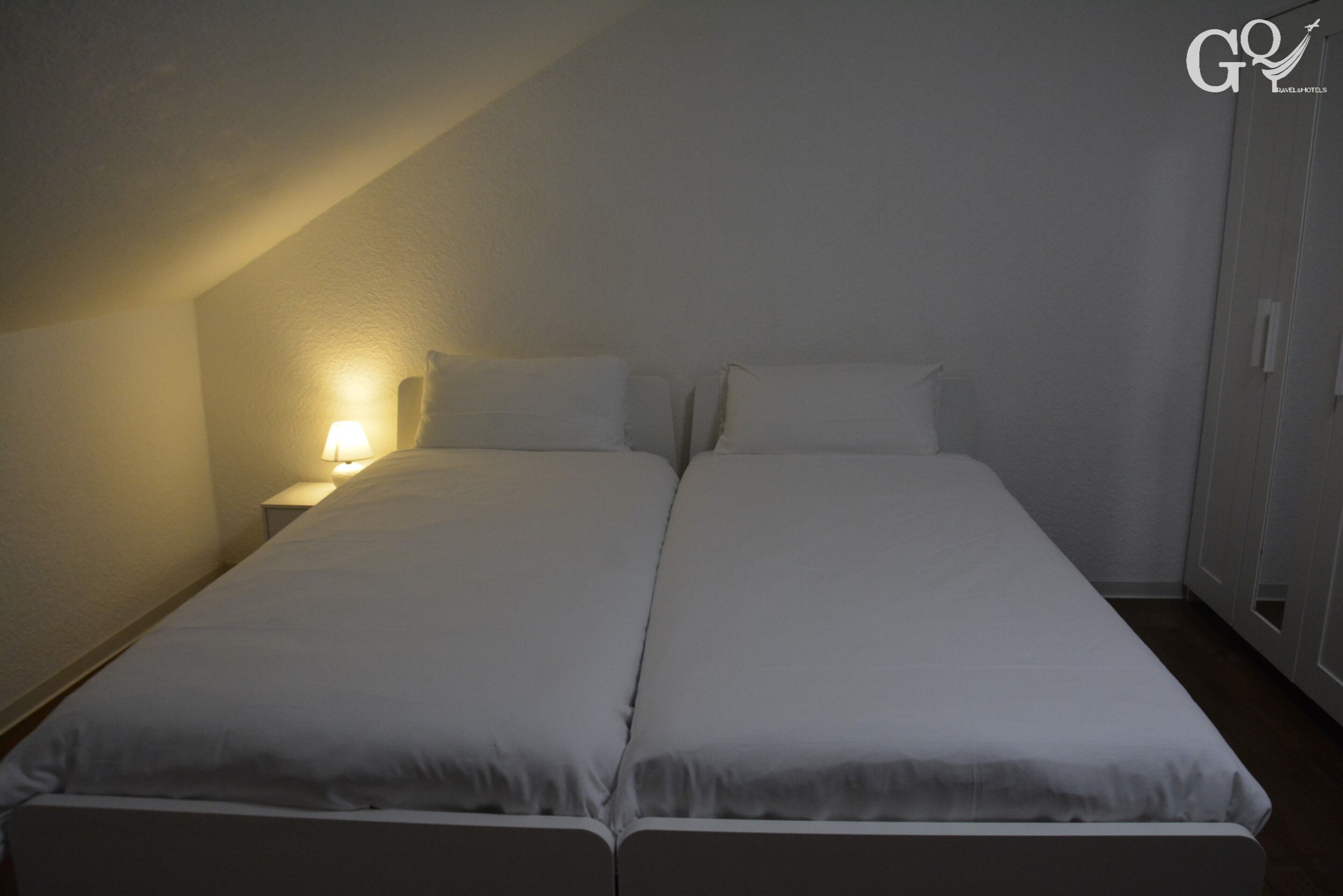 Deluxe Studio Suite | Iron/ironing board, free WiFi