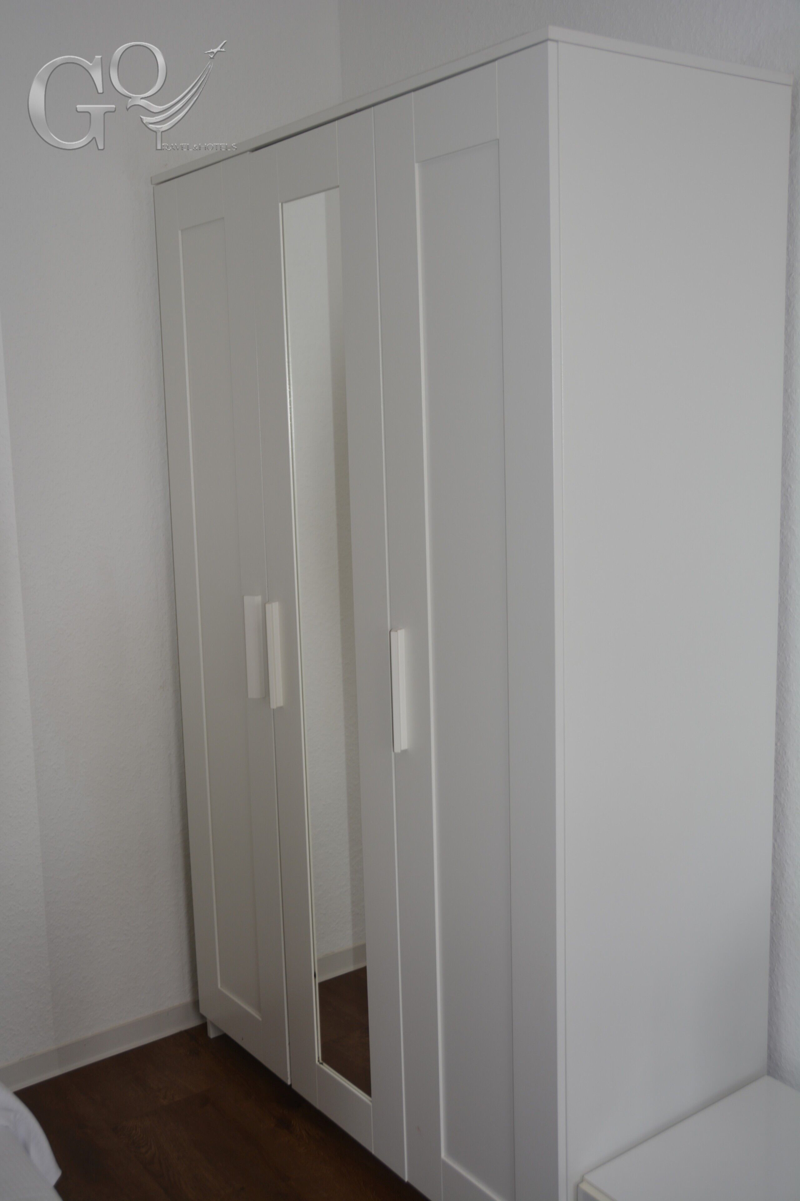 华丽开间套房 | 衣柜