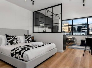 Bügeleisen/Bügelbrett, Internetzugang