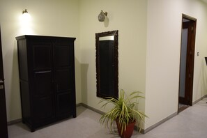 Habitación doble de lujo | Área de sala de estar