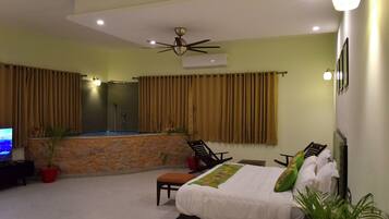 Luxury Double Room | Free WiFi