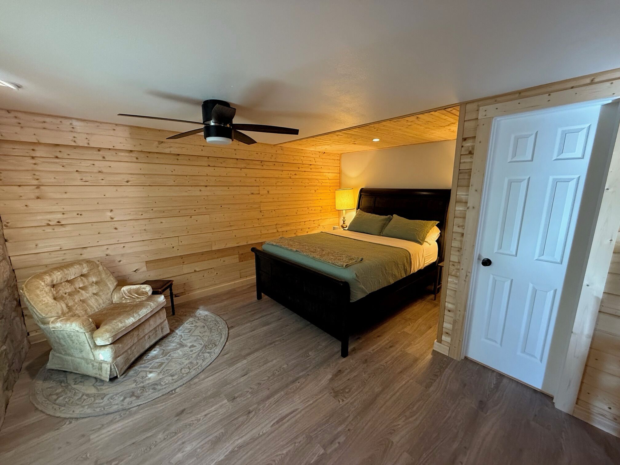 1 chambre, fer et planche à repasser, Wi-Fi, draps fournis