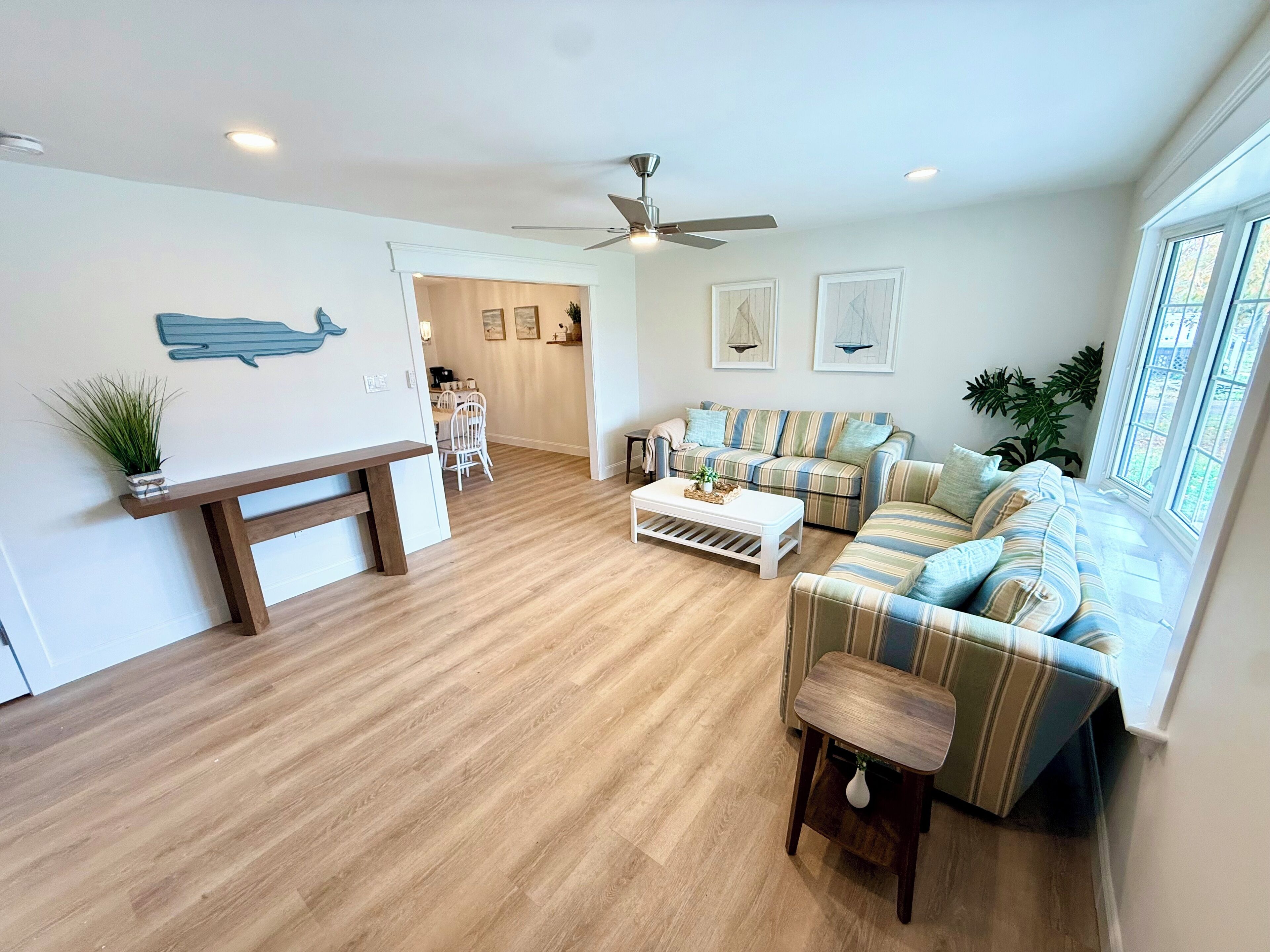 Smart TV, fireplace, video games, books