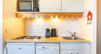 Snug Apartment on the Mountains