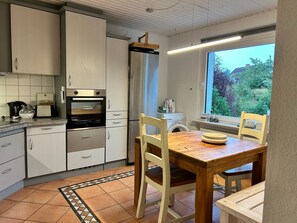 Ofen, Herdplatte, Geschirrspüler