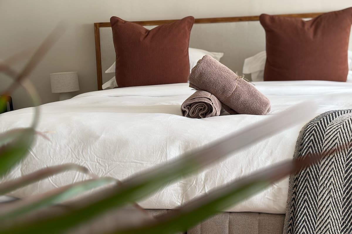 Deluxe Double Room, Pool View | Room amenity