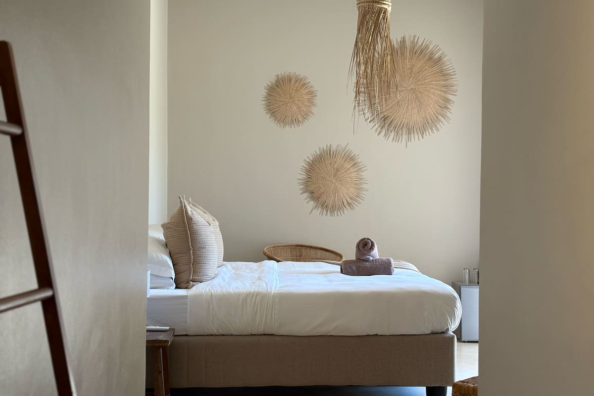Luxury Double Room, Pool View | Room amenity