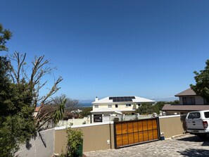 Quarto casal conforto, vista para o jardim | Vista do quarto