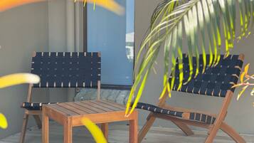 Chambre Double Confort, vue jardin | Terrasse/Patio