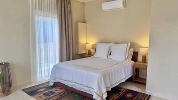 Villa | 5 bedrooms, iron/ironing board, bed sheets