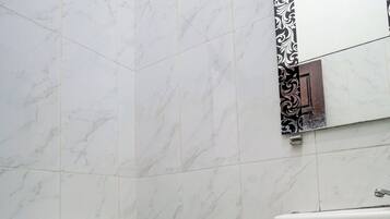 Habitación estándar doble | Baño