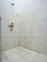 Quarto casal standard | Banheiro