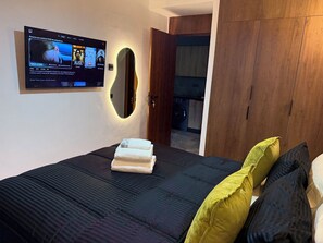 1 bedroom, iron/ironing board, WiFi, bed sheets