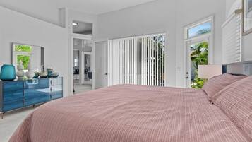 3 chambres, fer et planche à repasser, Wi-Fi, draps fournis