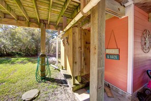 Property grounds - Potter's Place: Pet-friendly Peaceful Location (Ocracoke)