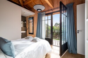 Villa | 7 bedrooms, iron/ironing board, bed sheets - Luxury Family Villa Near Arcachon Bay (Lège-Cap-Ferret)