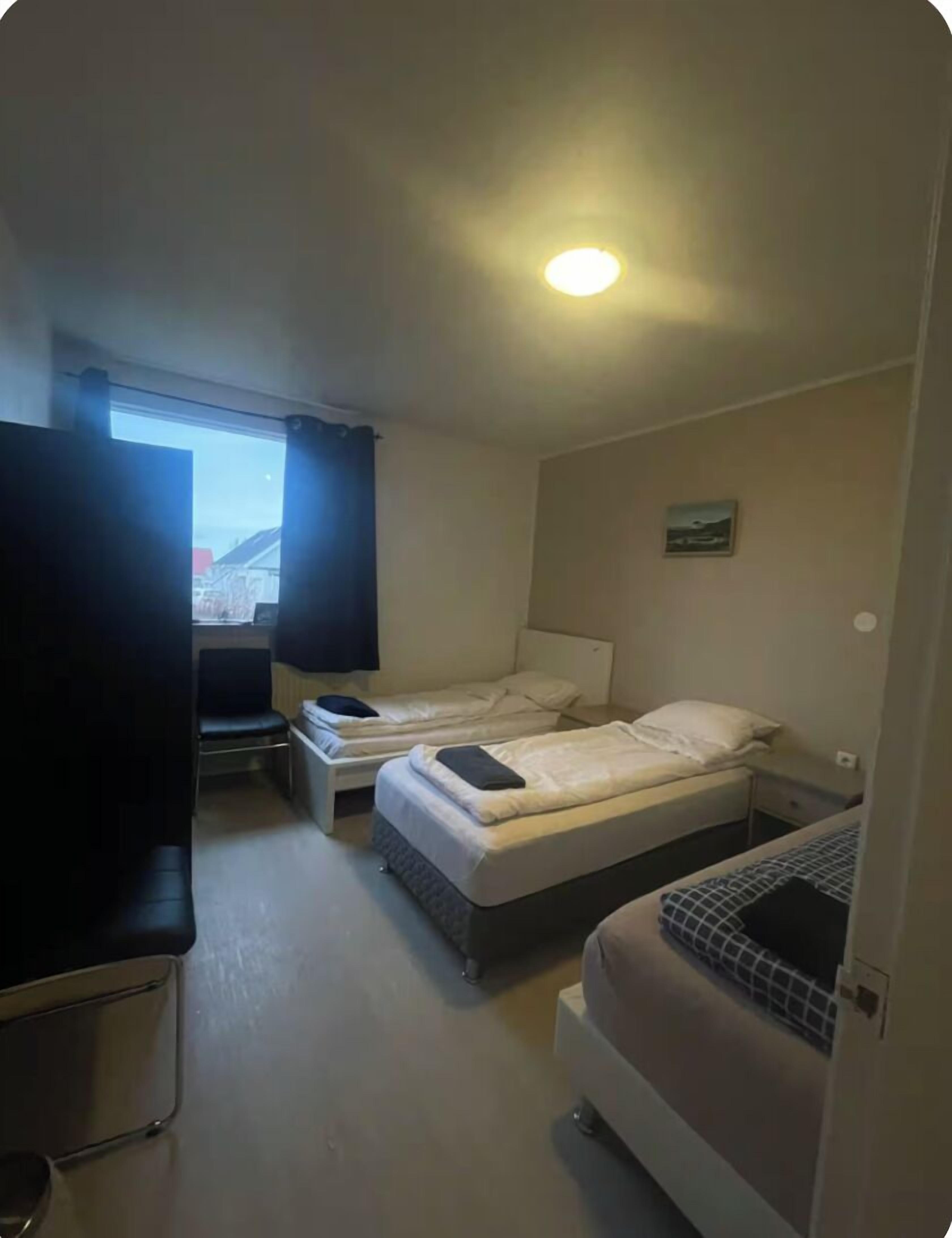 4 bedrooms, WiFi, bed sheets