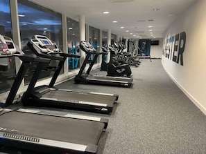 Departamento, 2 habitaciones, con acceso para personas discapacitadas, patio | Sala de fitness
