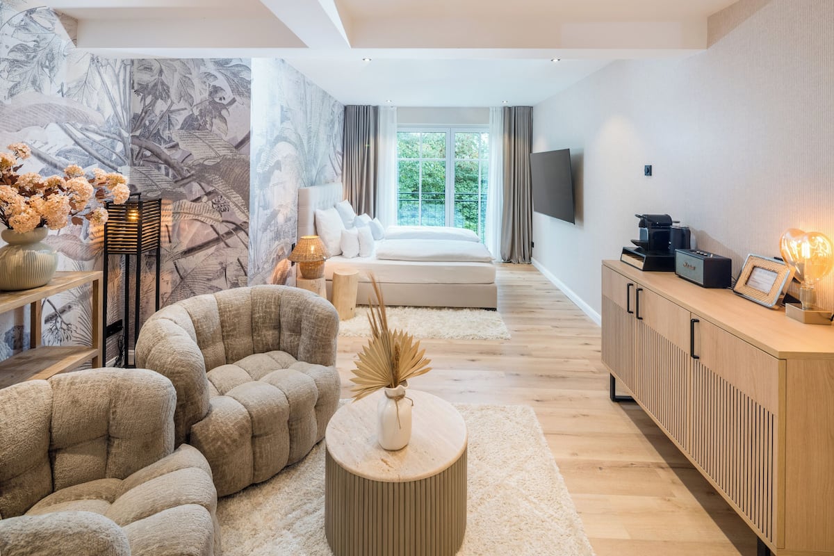 Junior Suite, Garden View