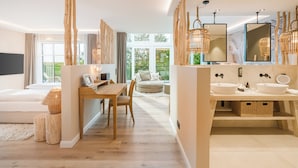 Luxe penthouse, niet-roken | Luxe beddengoed, een minibar, een kluis op de kamer