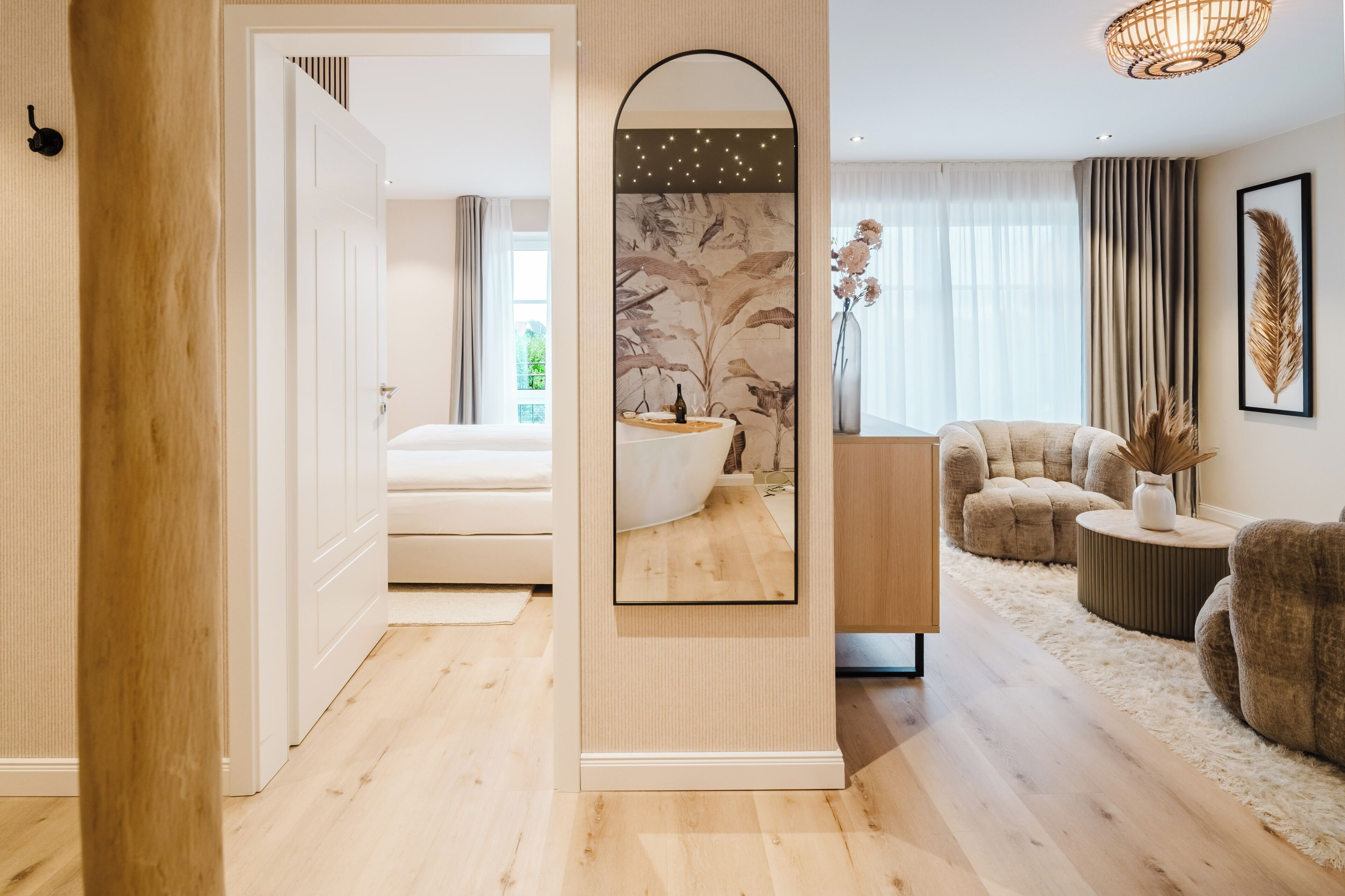 Deluxe Suite, 1 King Bed, Non Smoking | Premium bedding, minibar, in-room safe, individually decorated