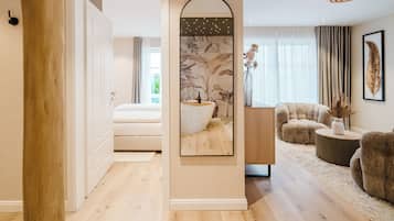 Suite Deluxe, 1 llit de matrimoni gran, no fumadors | Caixa forta a l'habitació, cortines opaques i wifi gratuïta