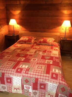 5 Schlafzimmer, Bügeleisen/Bügelbrett, WLAN
