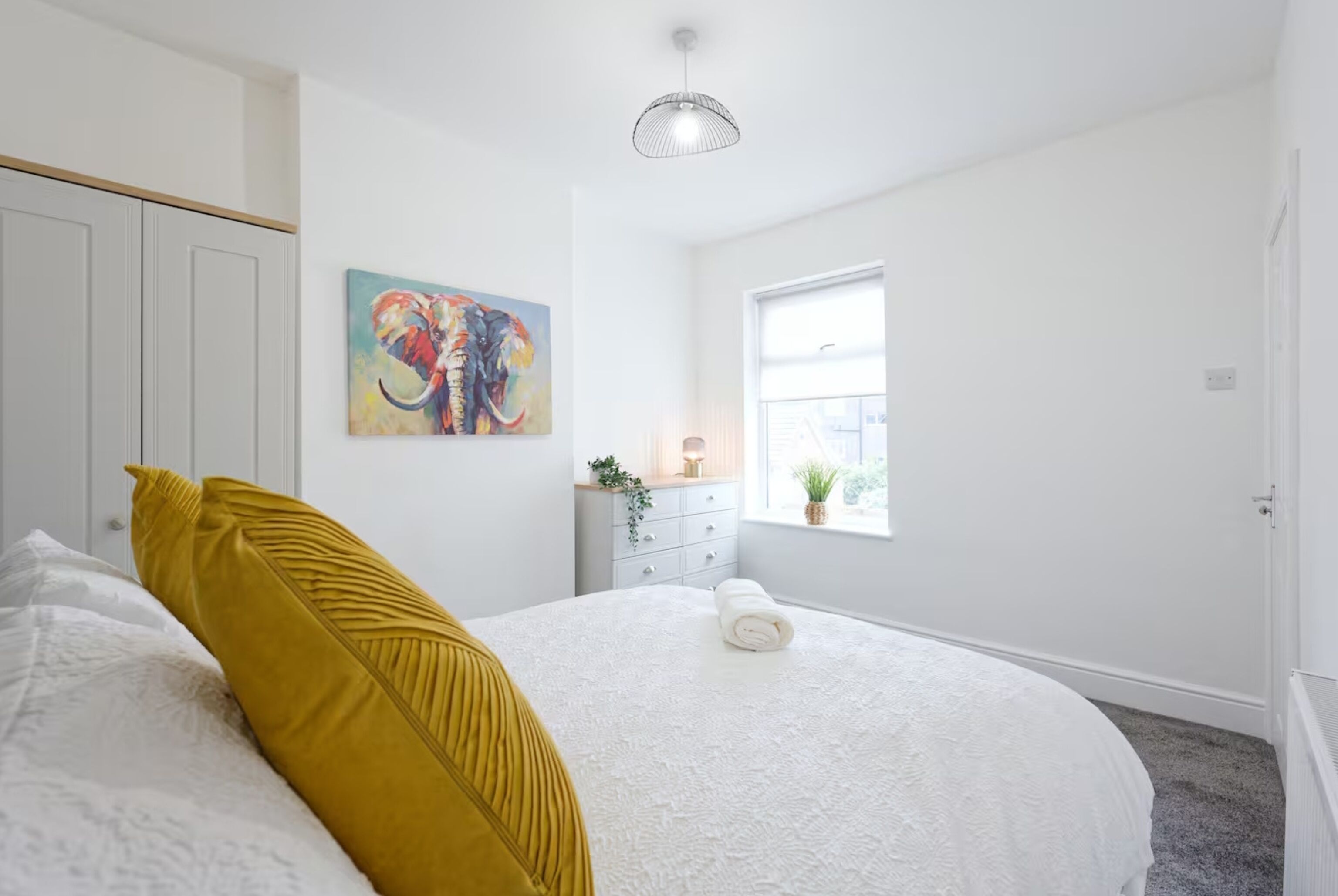 3 bedrooms, iron/ironing board, Internet