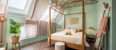 Comfort Quadruple Room, City View