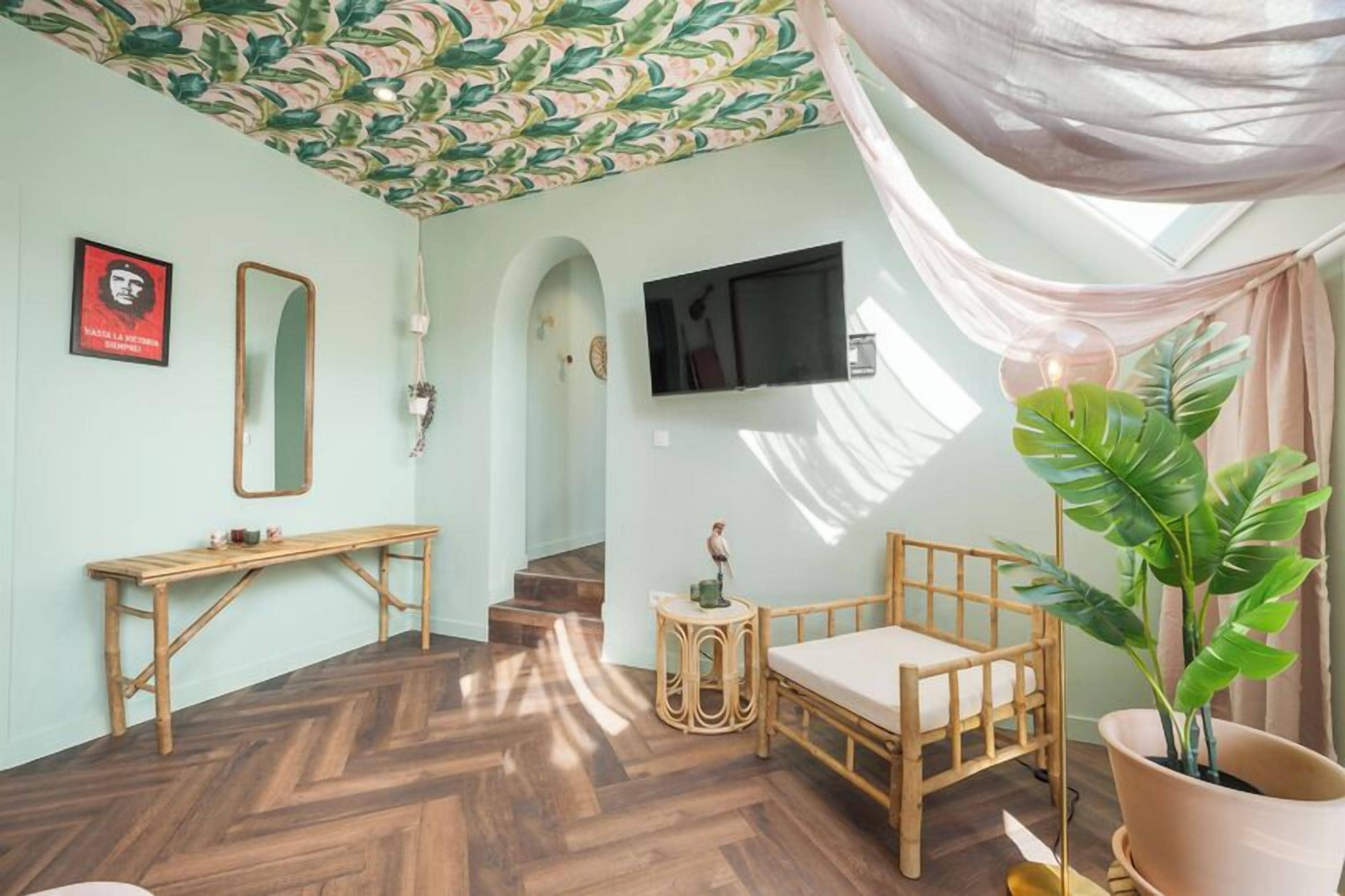 Comfort Quadruple Room, City View | Free cribs/infant beds, free WiFi, bed sheets