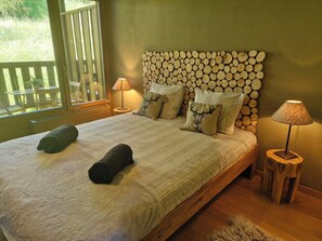 3 habitaciones, tabla de planchar con plancha, wifi y ropa de cama