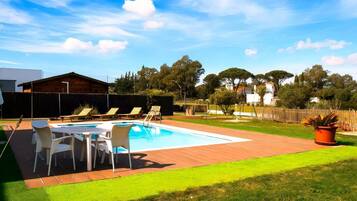 Chalet | Pool | Indoor pool, outdoor pool