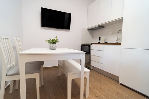 Hermes-Modern comfort in Larissa