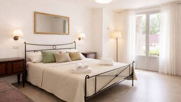 Chambre Double Deluxe, vue piscine | Wi-Fi gratuit