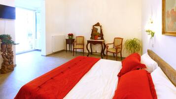 Deluxe Double Room, Pool View | Free WiFi