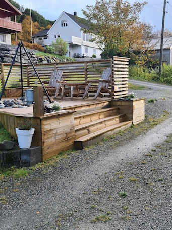 Property grounds. Cozy vacation apartment in central Norway with mountains and sea on your doorstep