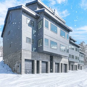 Exterior - Powder Town 4D Summar (Eden)