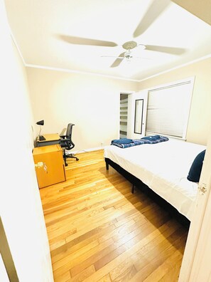 1 bedroom, iron/ironing board, Internet, bed sheets