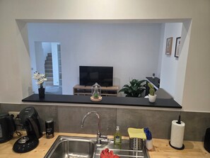 Micro-ondas, fogão, cooktop, lava-louças