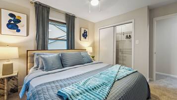 4 Schlafzimmer, Schreibtisch, Bügeleisen/Bügelbrett, kostenloses WLAN