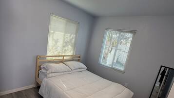 2 間睡房、Wi-Fi、床單、方便輪椅出入