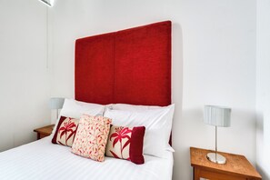 2 slaapkamers, een strijkplank/strijkijzer, wifi, beddengoed