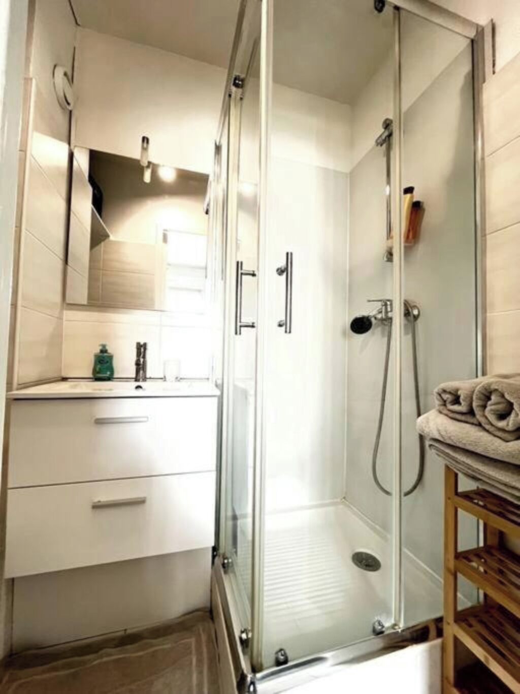 淋浴設備、風筒、坐浴桶、提供毛巾