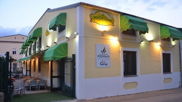 Front of property - hotel poseidonia (Sapri)