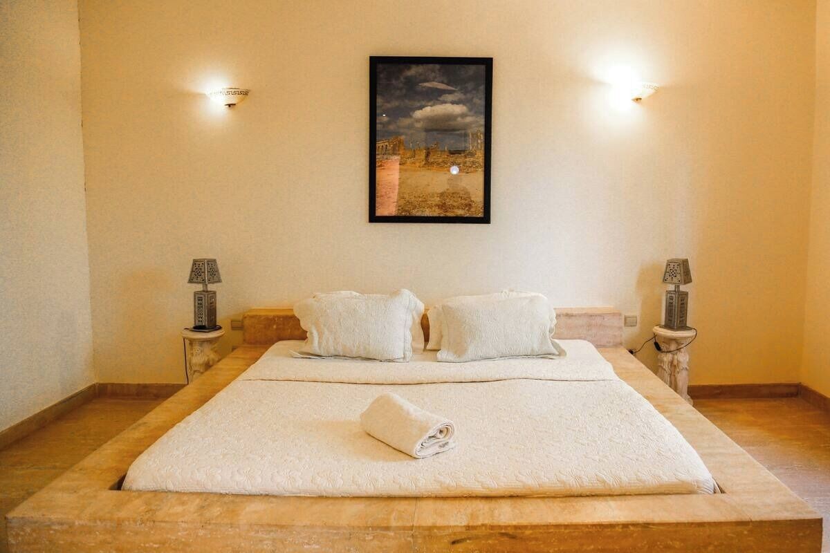 13 bedrooms, iron/ironing board, WiFi, bed sheets