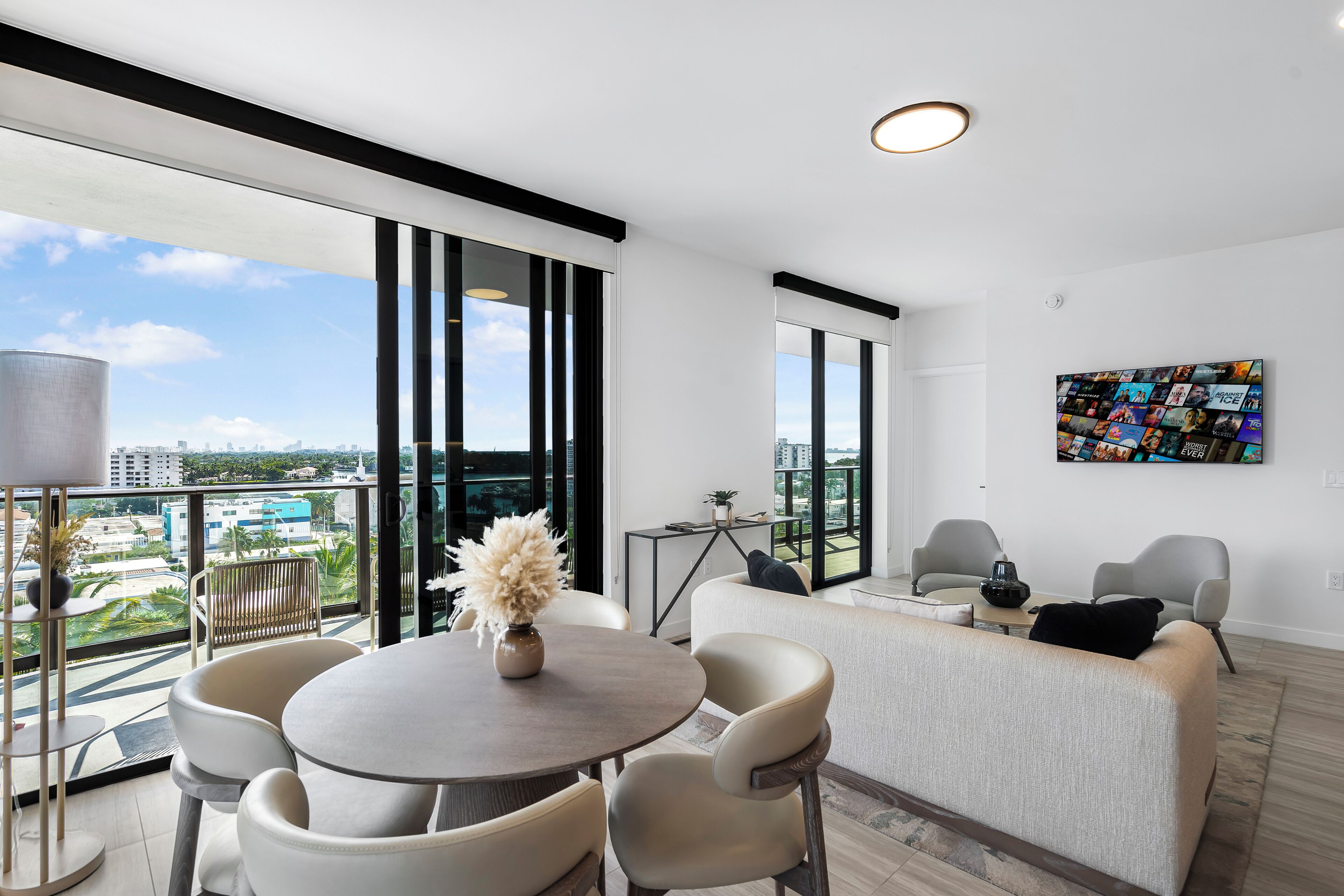 Luxury Condo, Balcony, City View | Dining room