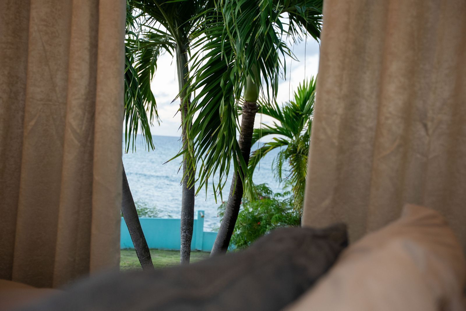 Standard-studiosviitti, näköala puutarhaan | Minibaari (osa tuotteista ilmaisia), työpöytä