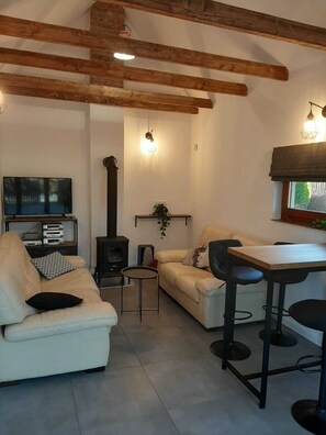 Living area - Amazing 3-bedroom house on the meadow (Kopytówka)