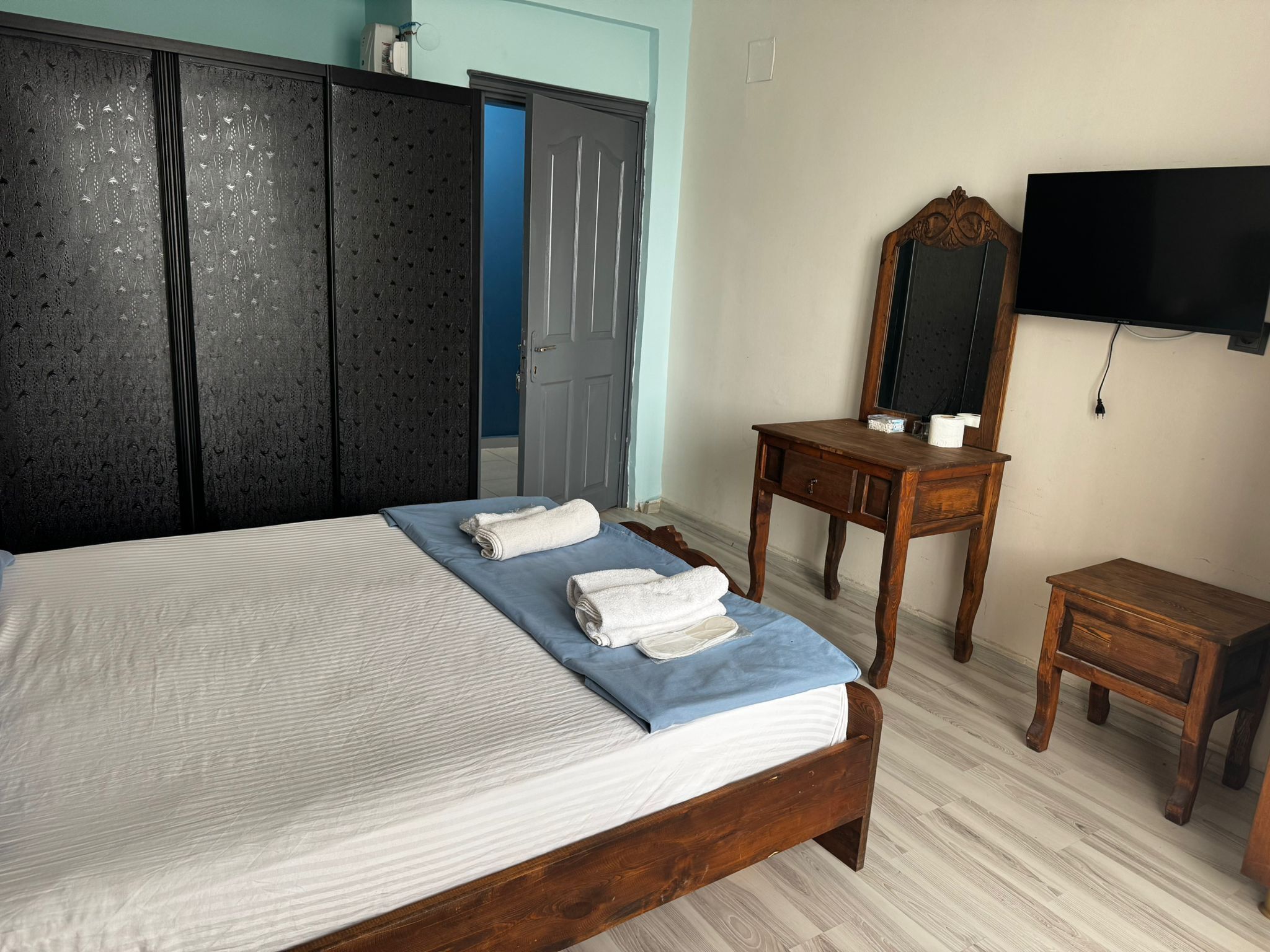 Klassieke kamer, uitzicht op de binnenplaats | Gratis wifi